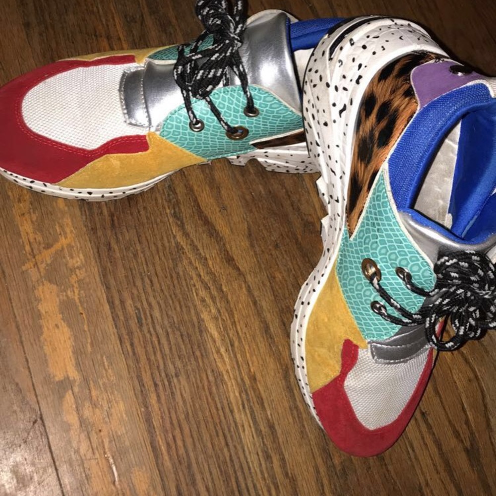 Colorful and comfortable 😊 - Picture 2 of 4